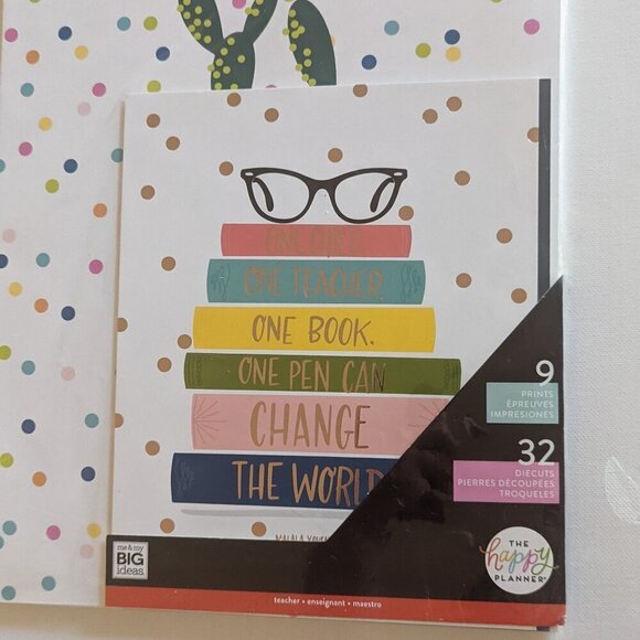 NWT Happy Planner Teacher 'Change the World' 41pc Wall Art Kit Classroom School - Picture 3 of 10